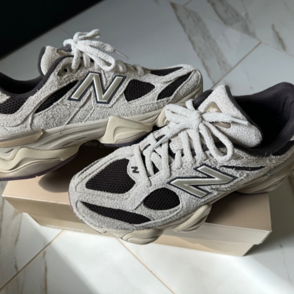 New Balance 9060 RARE - Sydney Collection - Picture 5 of 8